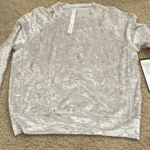 Lululemon crew crushed velvet top. Kind of an off white grey color